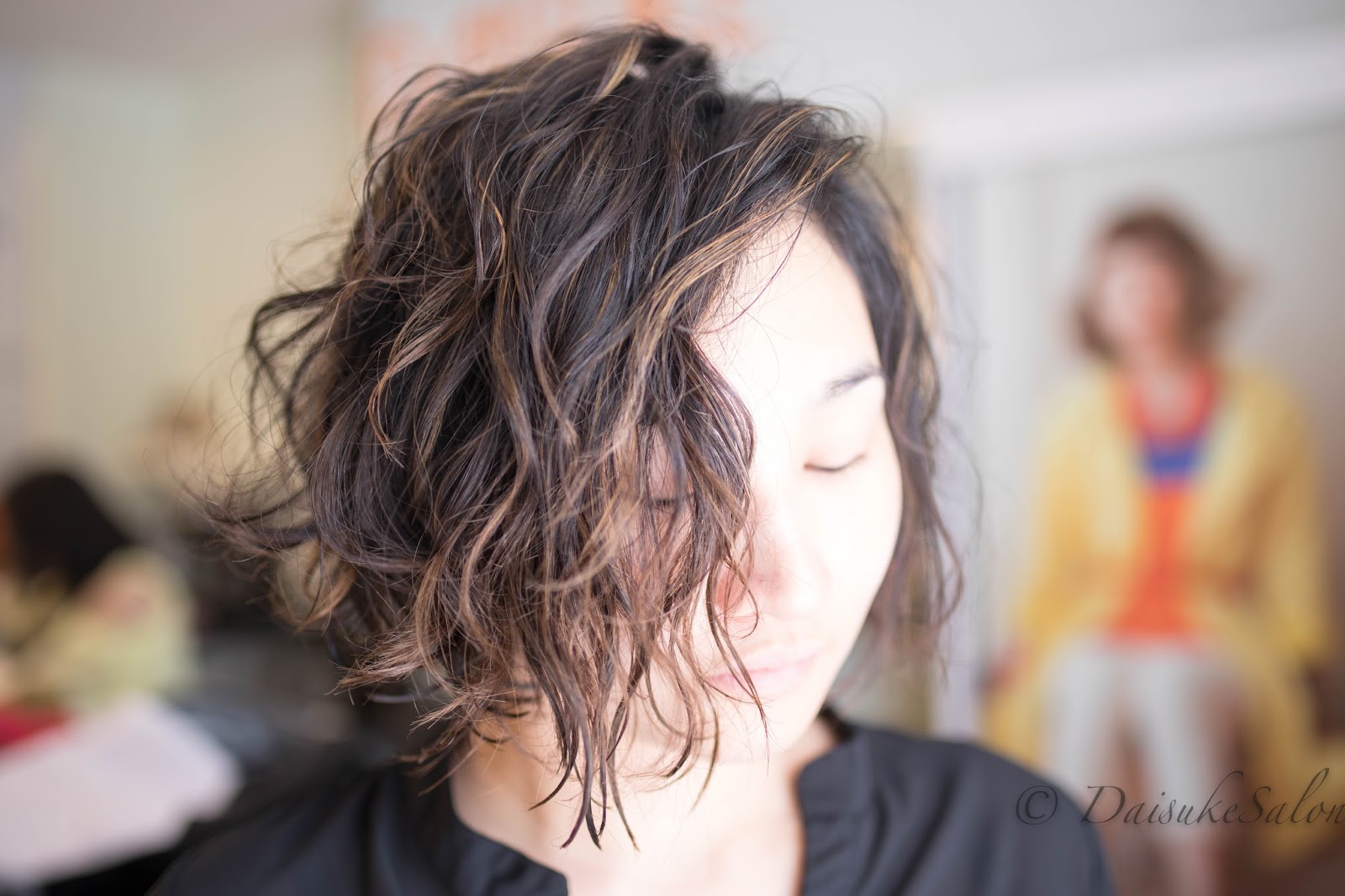 Welcome Japanese Air Wave Perm With Thin Highlight