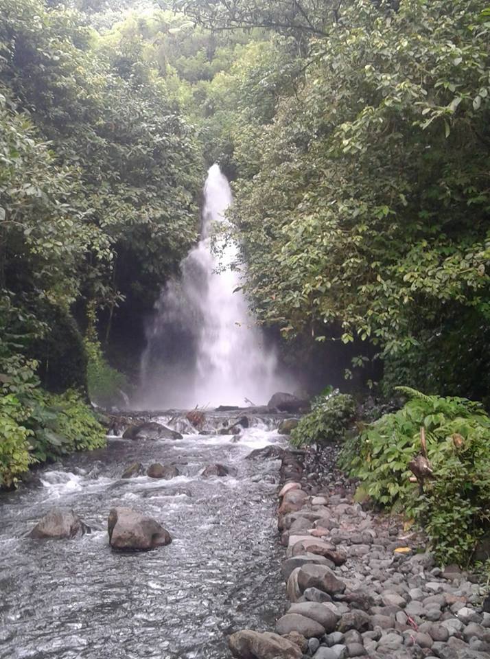 Air Terjun Telunjuk Raung Songgon - Renunganku