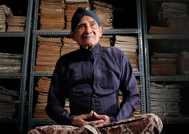 Satu Saja Ada Pada Dirimu dari 5 Filosofi Orang Jawa ini Bisa Buat Kamu Kaya Satu Saja Ada Pada Dirimu dari 5 Filosofi Orang Jawa ini Bisa Buat Kamu Kaya