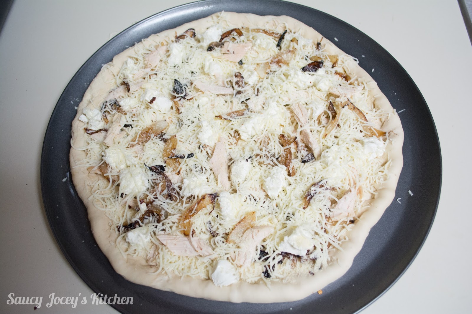Saucy Jocey's Kitchen White Pizza with Balsamic Glaze