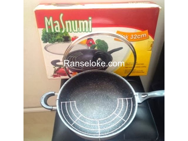  Set Alat Masak dengan Wajan Anti Lengket
