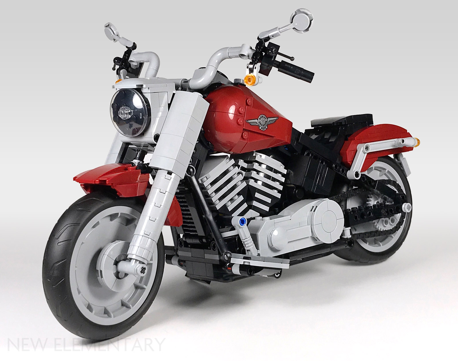 LEGO® Creator Expert review: 10269 Harley-Davidson Fat Boy | Elementary: parts, sets and