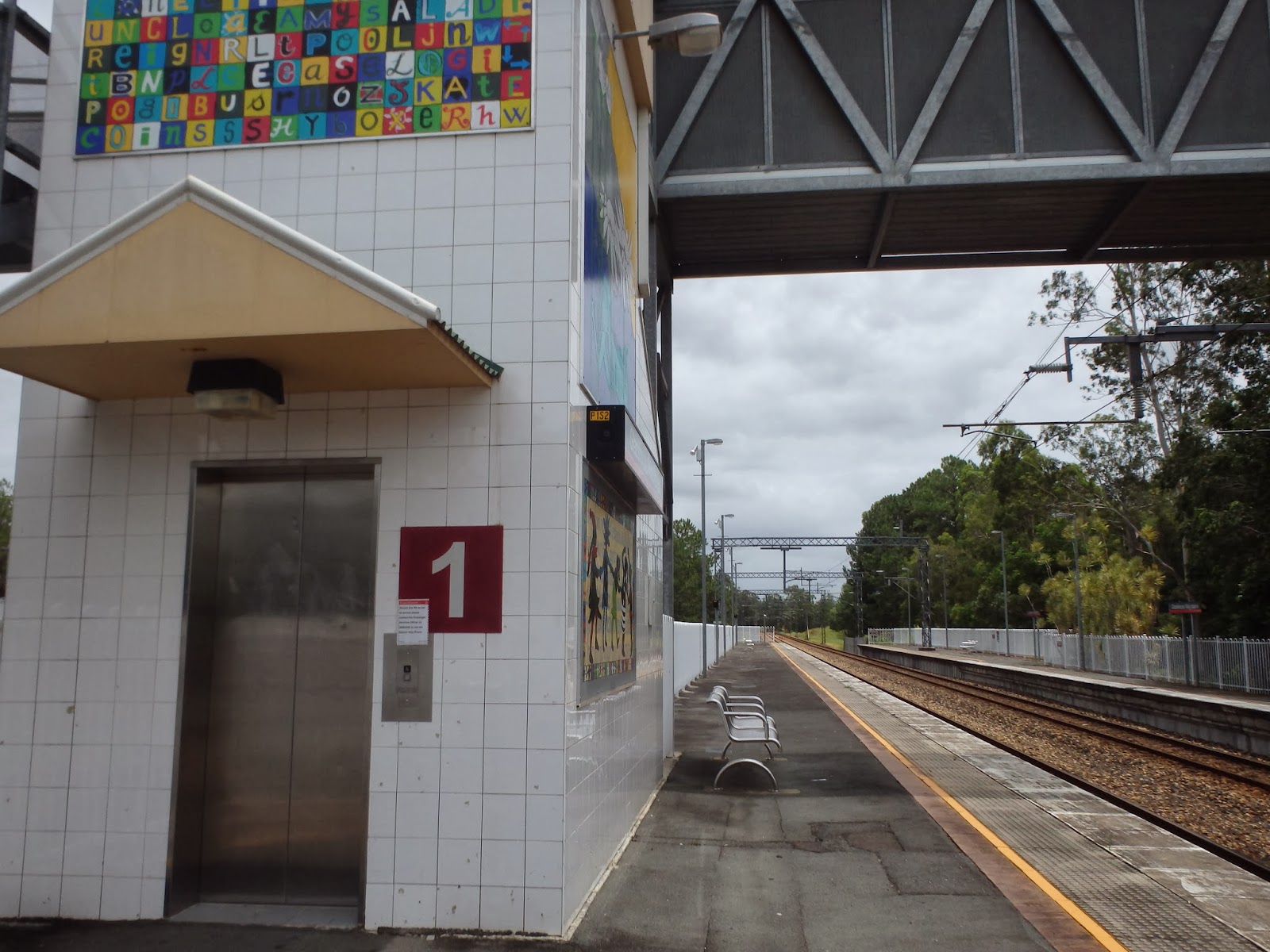 trainspotting glasshouse mountains