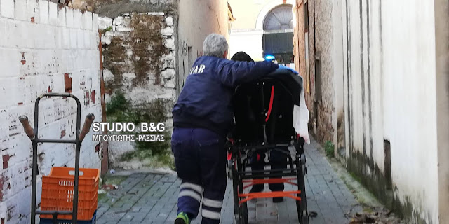 ΣυναγεΟΞΌΟΟ‚ Ξ±Ο€Ο Ο„Ξ·Ξ½ αστυνομία στο Ξ†ΟΞ³ΞΏΟ‚ Ξ³ΞΉΞ± Ξ³Ο…Ξ½Ξ±Ξ―ΞΊΞ± που εντοπίσθηκε μαχαιΟωμΞΞ½Ξ·