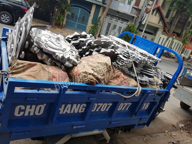 Đơn hàng nhôm đúc phù điêu