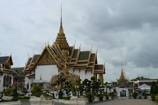 Gran Palacio Real de Bangkok. Pabellon Aphorn Phimok Prasat y Dusit Maha Prasat Hall. Gran Palacio Real de Bangkok. Pabellon Aphorn Phimok Prasat y Dusit Maha Prasat Hall.