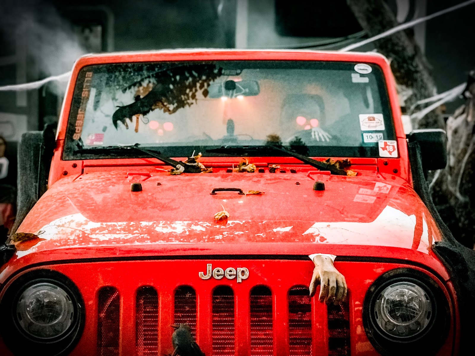 {Jeepers Creepers} HALL AROUND TEXAS