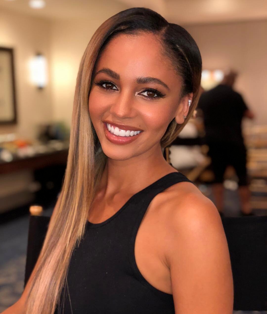 Vanessa Morgan Height, Weight, Body Measurements.