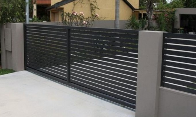 gambar model pagar rumah besi hollow