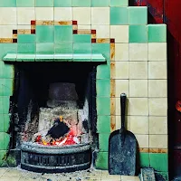 Ireland Photos: fireplace at the Castle Inn in Cork City