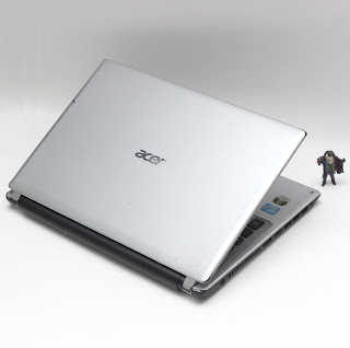 Laptop Gaming Acer V5-471G | Core i3 | Double VGA