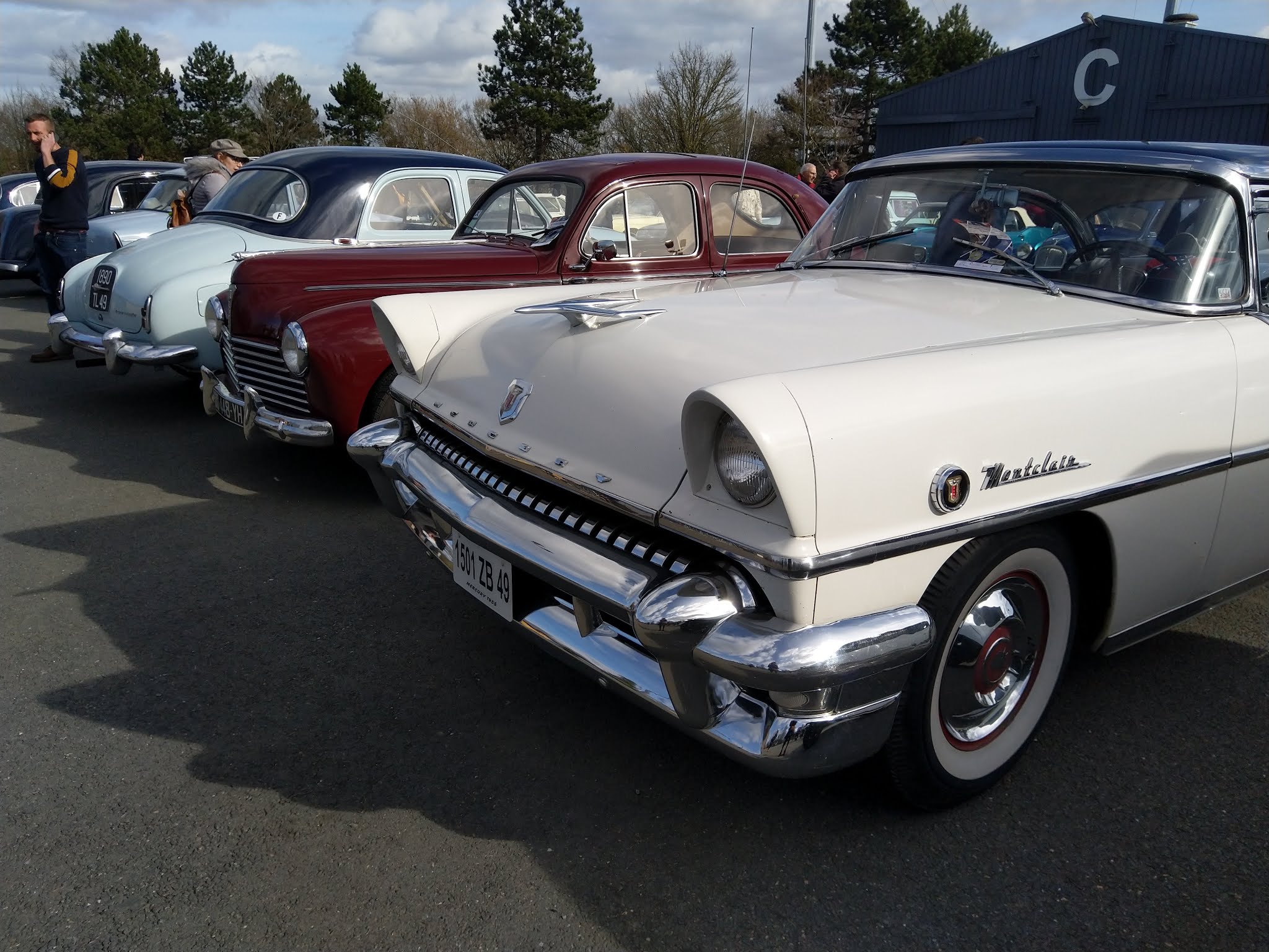 voitures anciennes Cadillac Montclair