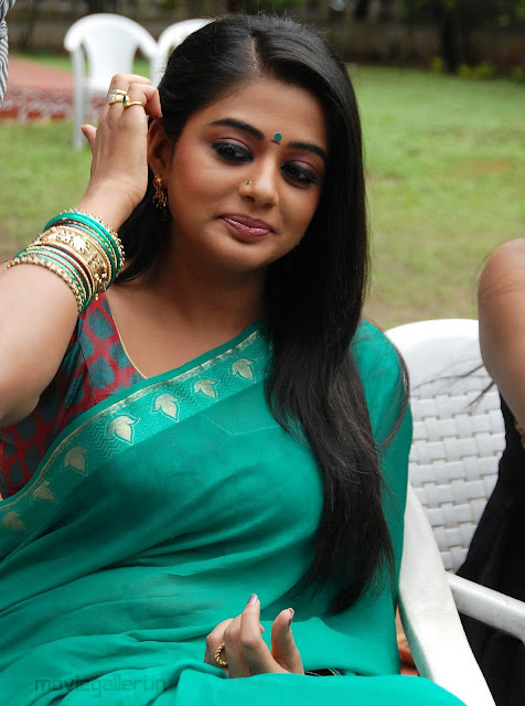 Priyamani Hot Images, hd wallpaper for android mobile download, heroines photos