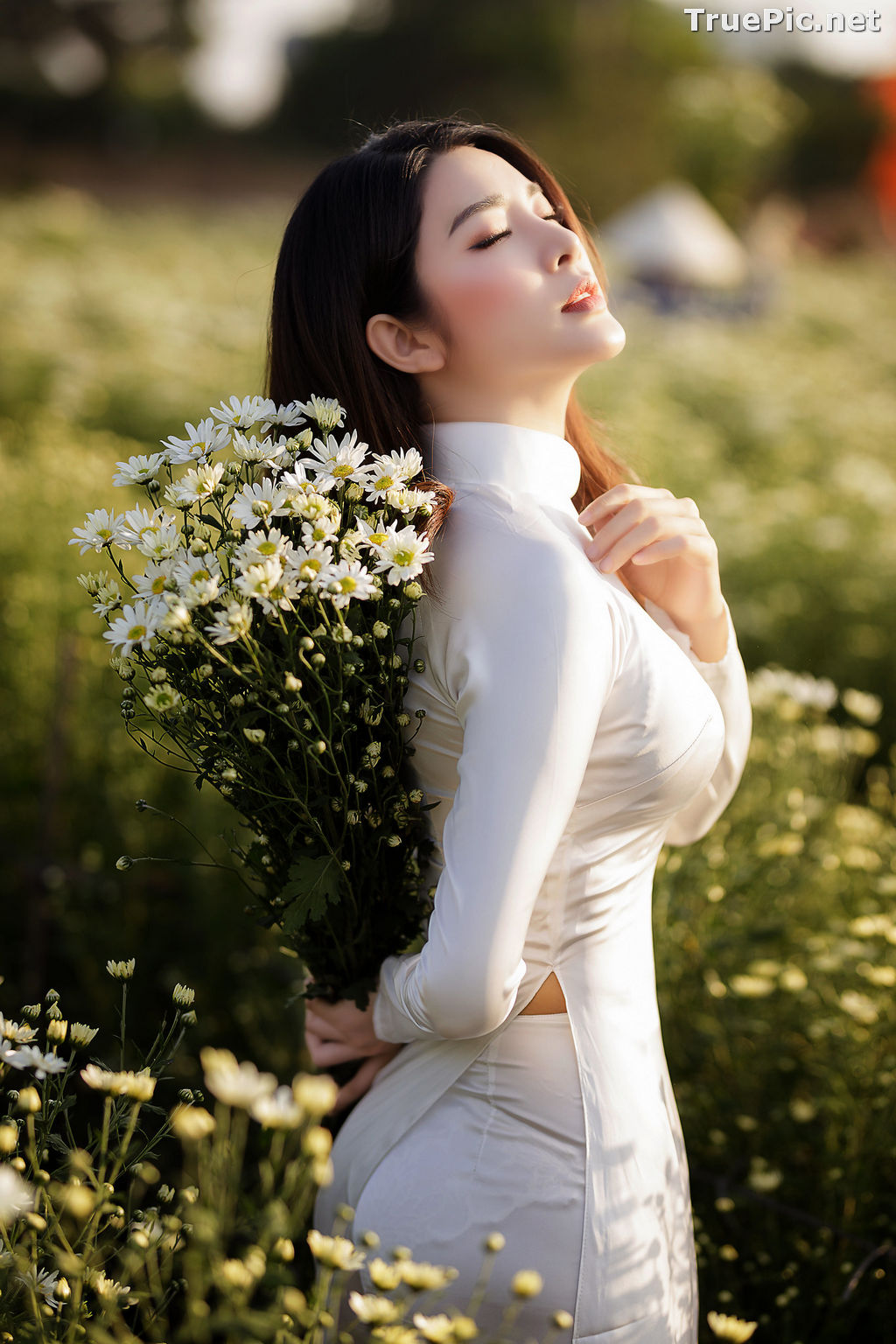 True Pic The Beauty Of Vietnamese Girls With Traditional Dress Ao Dai 5 