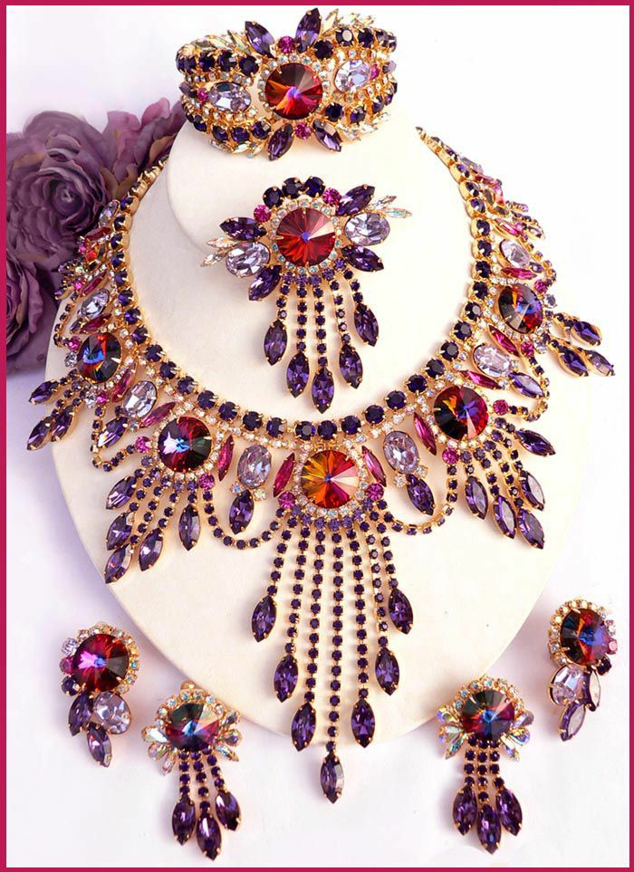 Crystal stone necklace designs