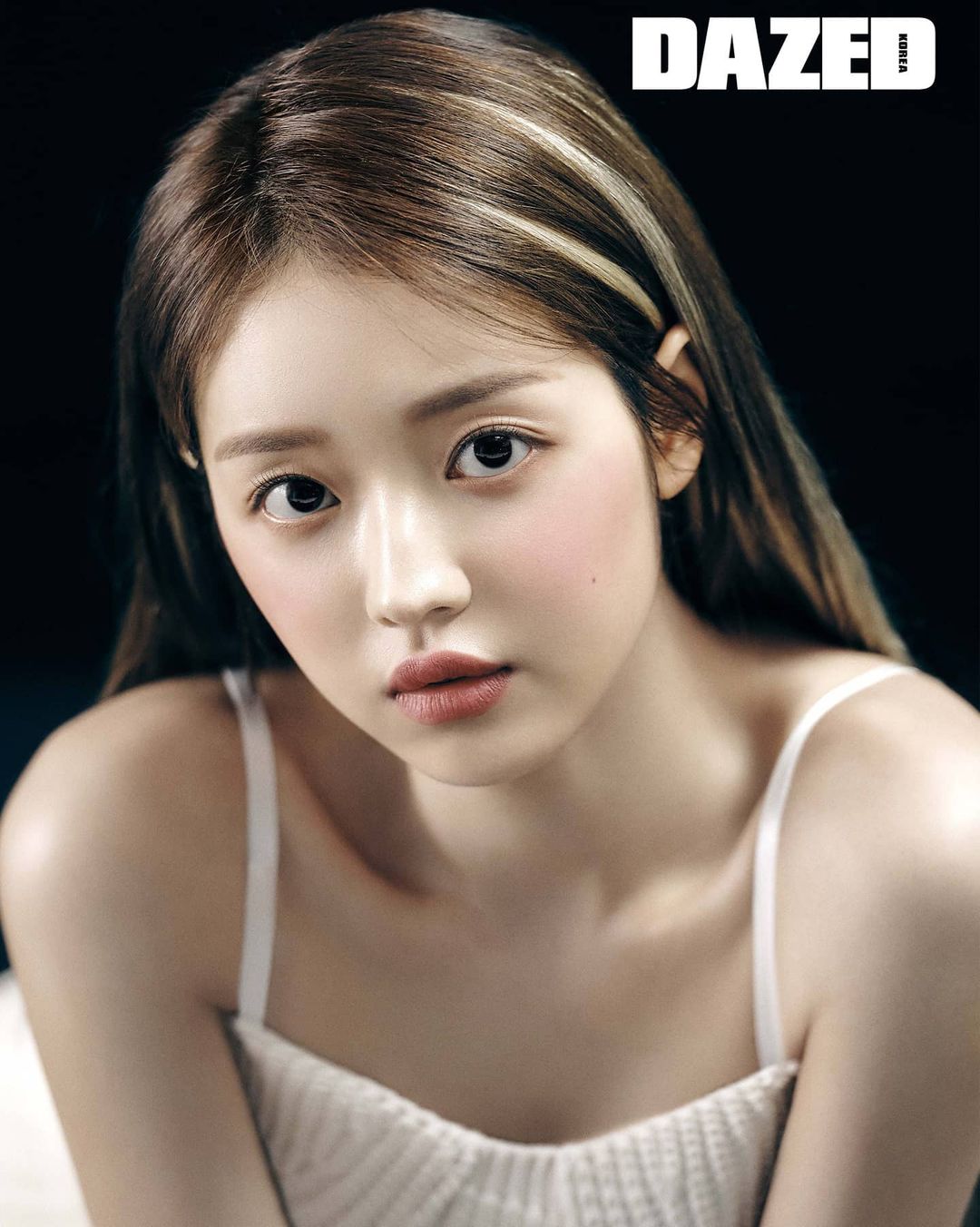 오마이걸 유아 케이트스페이드 향수 화보 - 꾸르