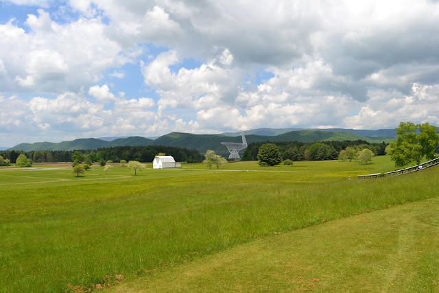 Найбільший в світі рухомий радіотелескоп Грін-бенк, Грін-Бенк, Західна Вірджинія (Green Bank Telescope,Green Bank, West Virginia)