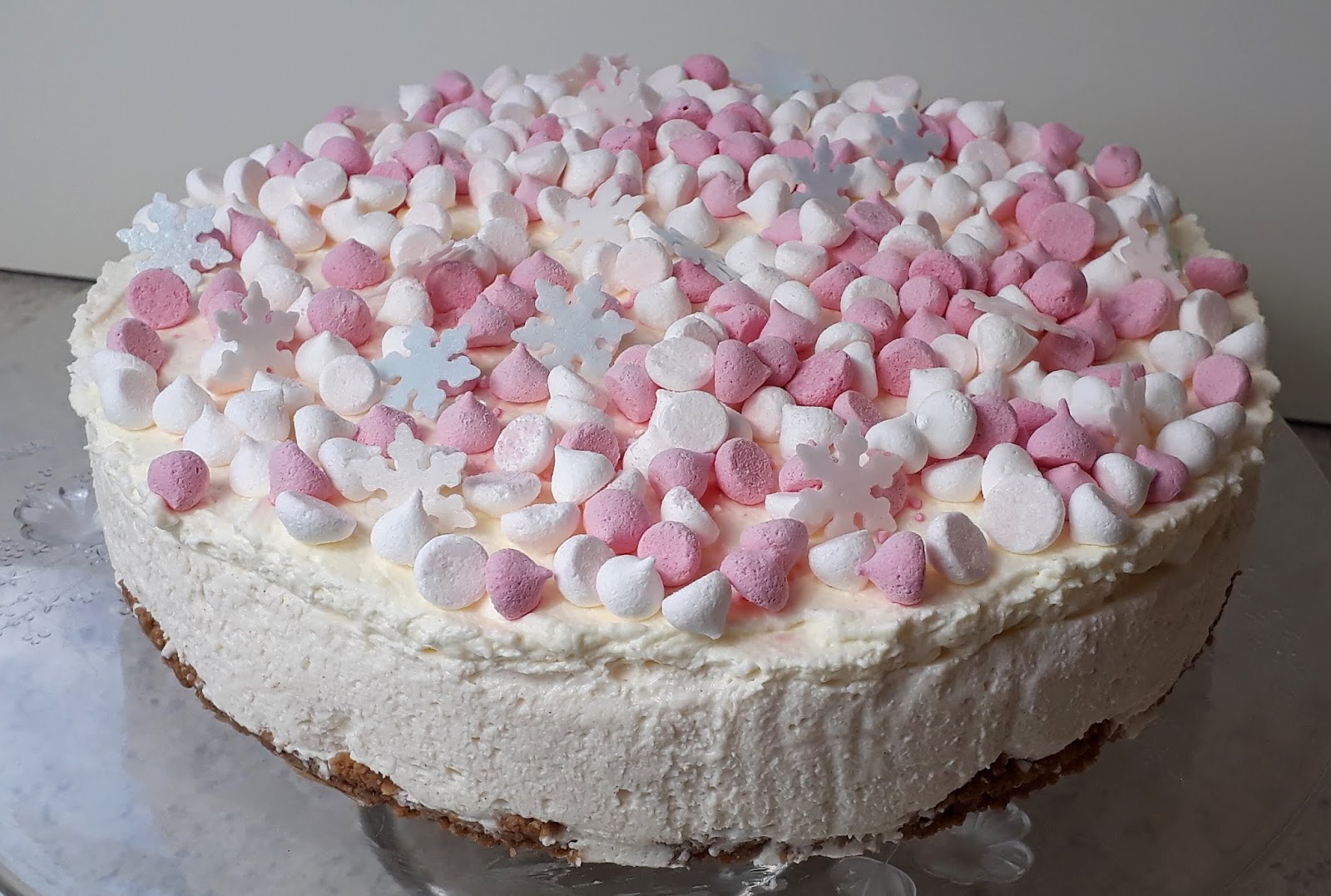 SCHNEEFLOCKENTORTE - oromasy SCHNEEFLOCKENTORTE - oromasy