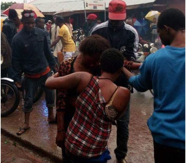 Drama As S*x Workers Go Wild In Ondo state as they Beat Up Customer who refused to pay for their service
