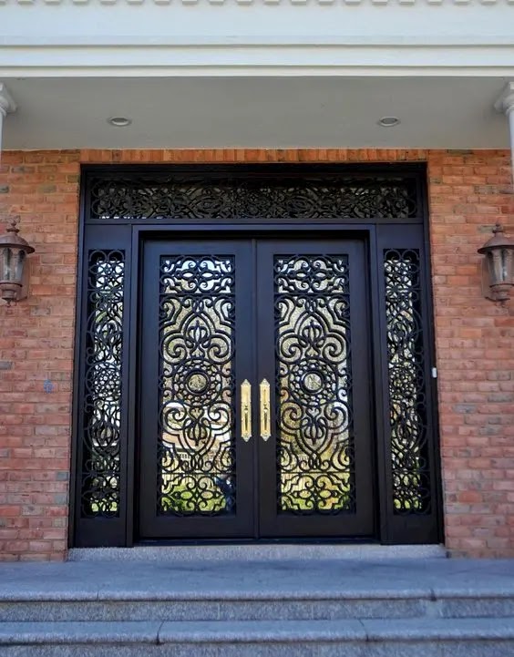 أبواب حديد خارجية للمنازل، تصميمات أبواب حديد خارجية فاخرة، ونصائح مهمة