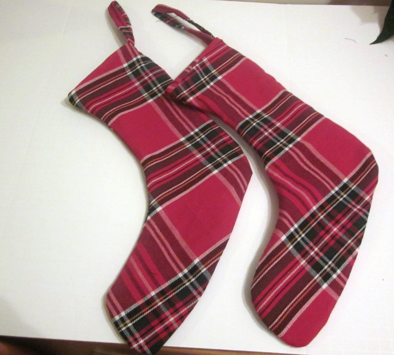 The Crafty Novice: DIY Sew: Table Cloth Christmas Stockings