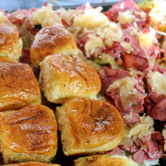 52 Ways to Cook Reubon Sandwich Sliders Appetizers for a Crowd