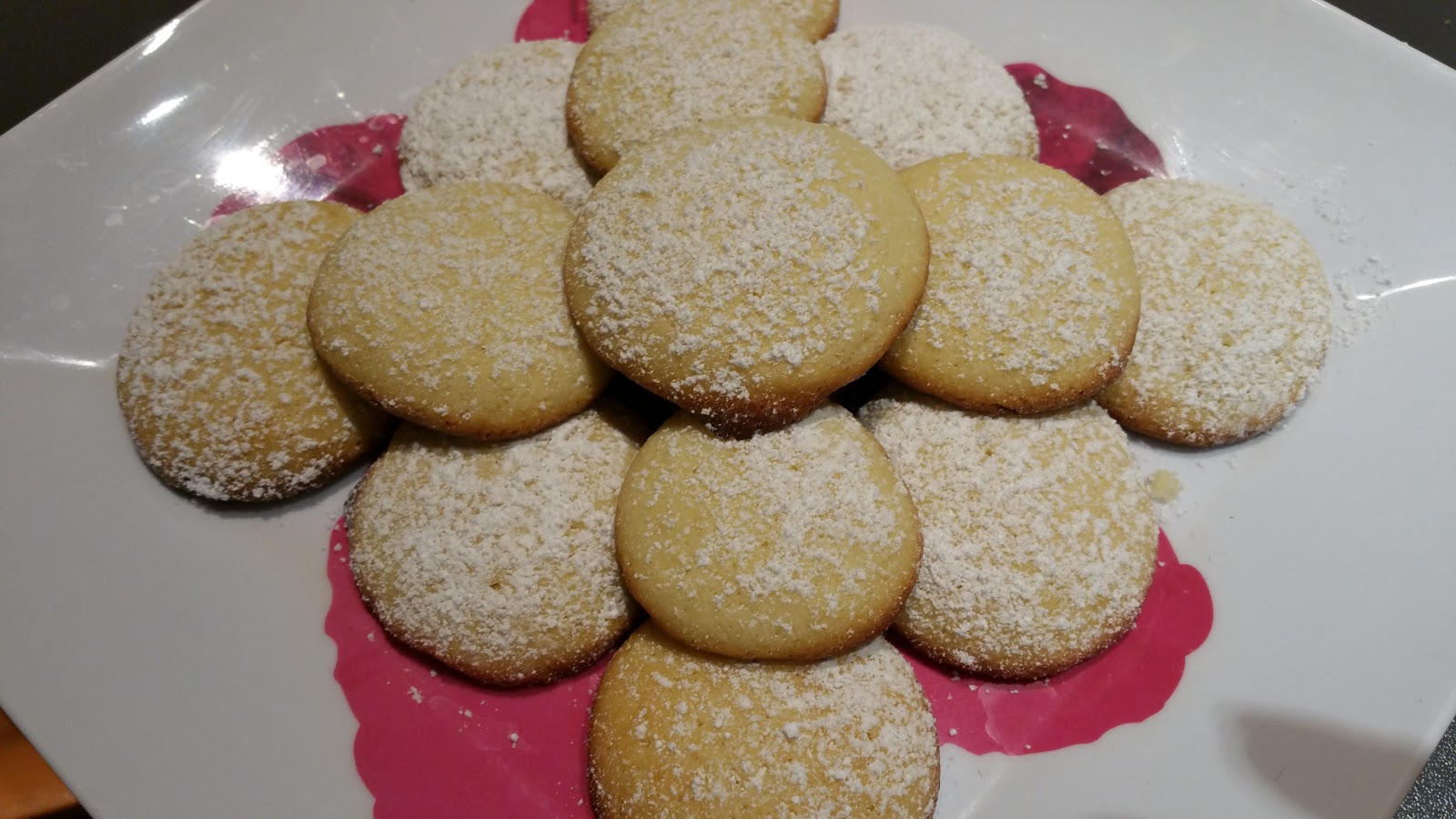 Recette italienne de biscuits à la semoule de maïs au citron, Édulcorant  sans calories et succédané de sucre