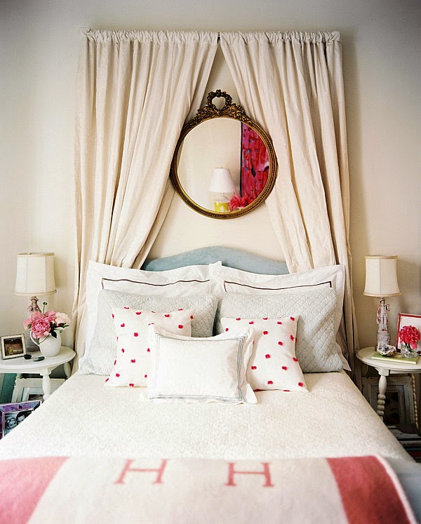 Feminine minimalist bedroom