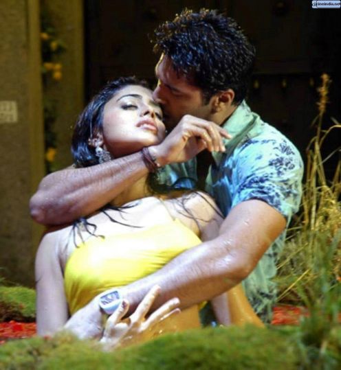 Photos-Videos: Heroines Boobs Press Hot Photo Stills