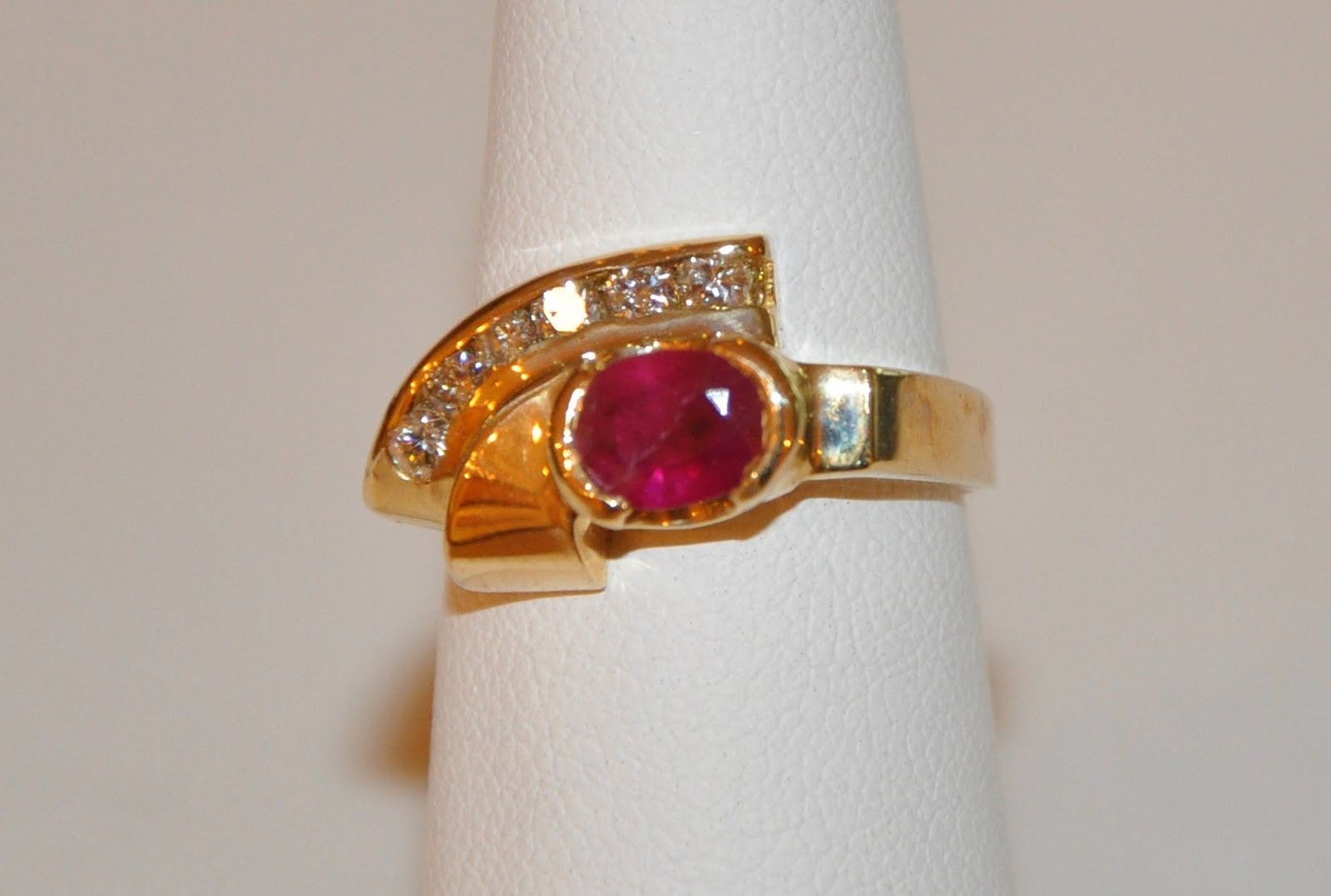 Treasure Trove Ruby and Diamond Ring in 18K Gold.