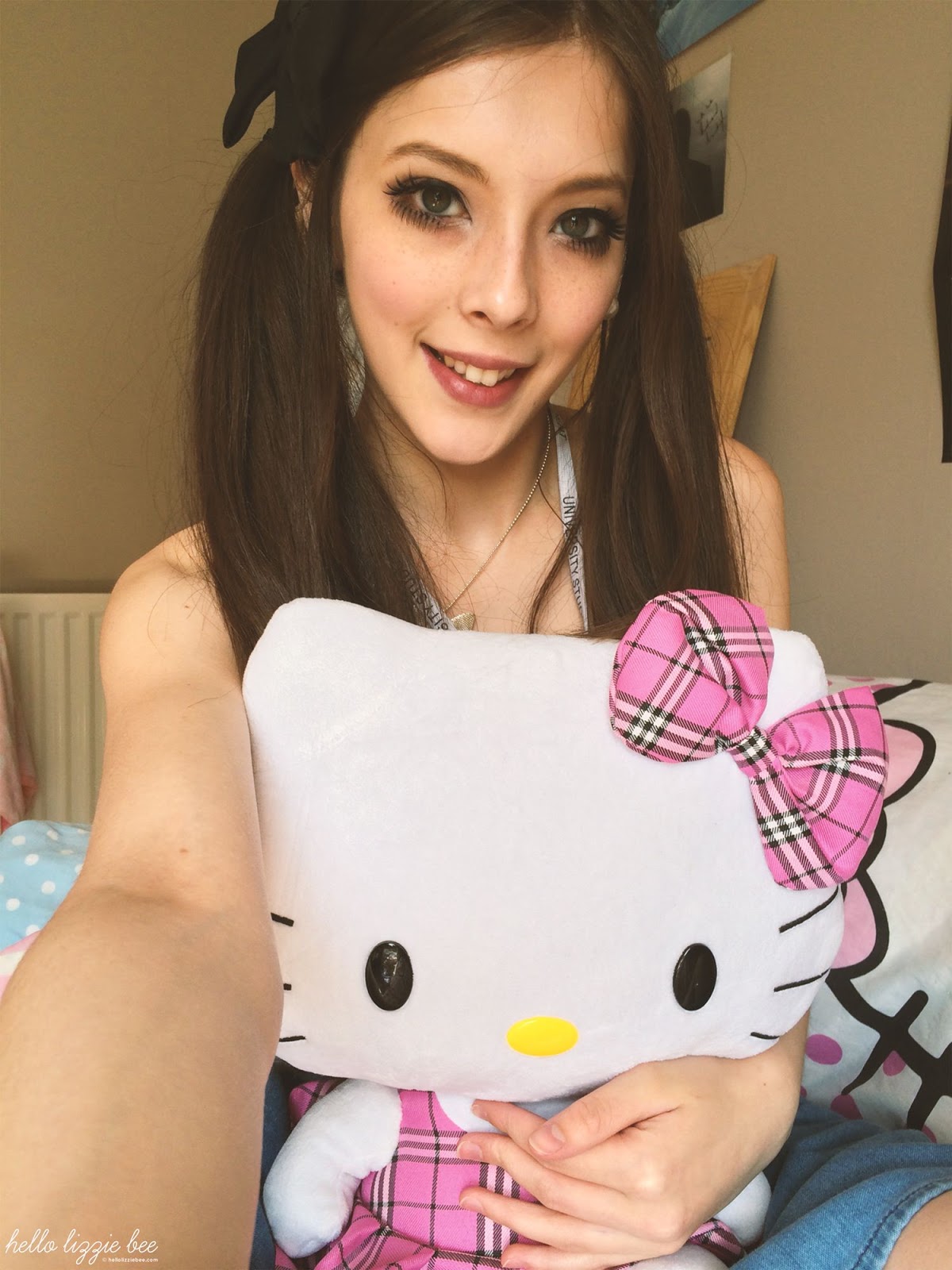 Hello Kitty Madness | Hello Lizzie Bee | Gyaru Fashion + Lifestyle Blog