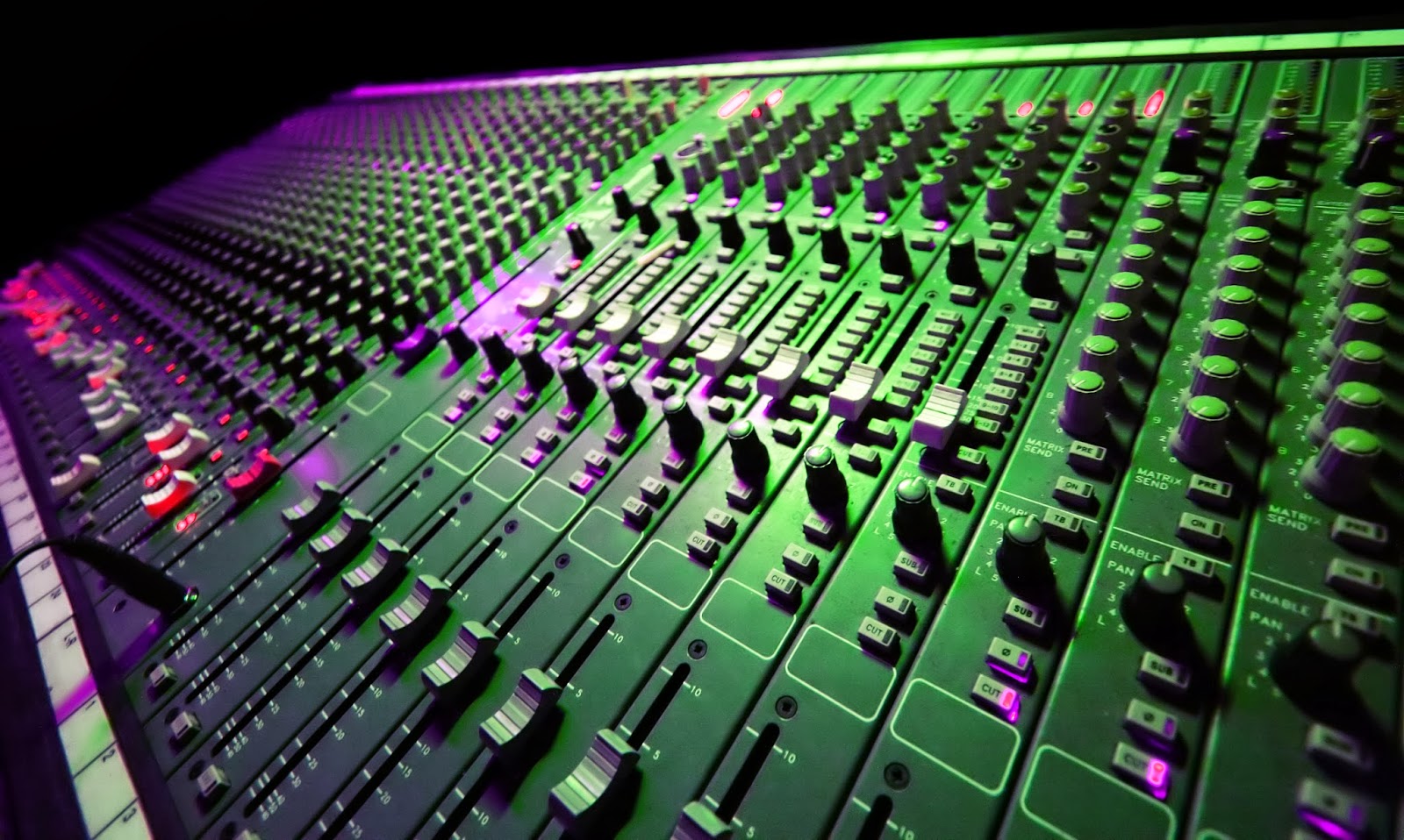 Definisi Profesi Audio Engineer / Sound Engineer