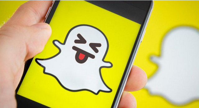 كيفية استرجاع الإصدار القديم من سناب شات بعد التحديث الأخير Snapchat