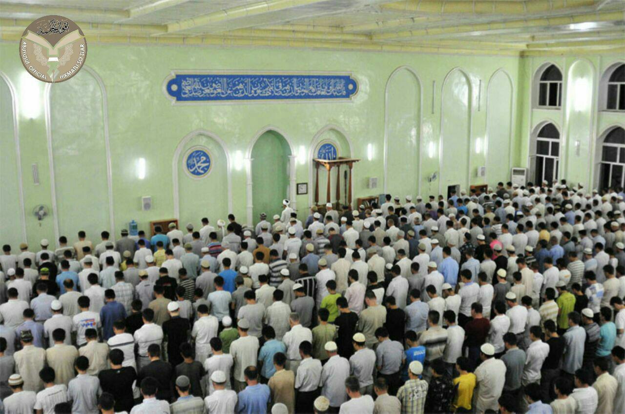 Таравих намози. Джума мечеть таравих. Таравих намаз джума мечеть махачкала. Джума мечеть таравих. Дуа после чтение таравих намаза.