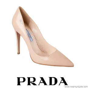 Crown Ptincess Mary Style PRADA Beige Pointed Toe Pump