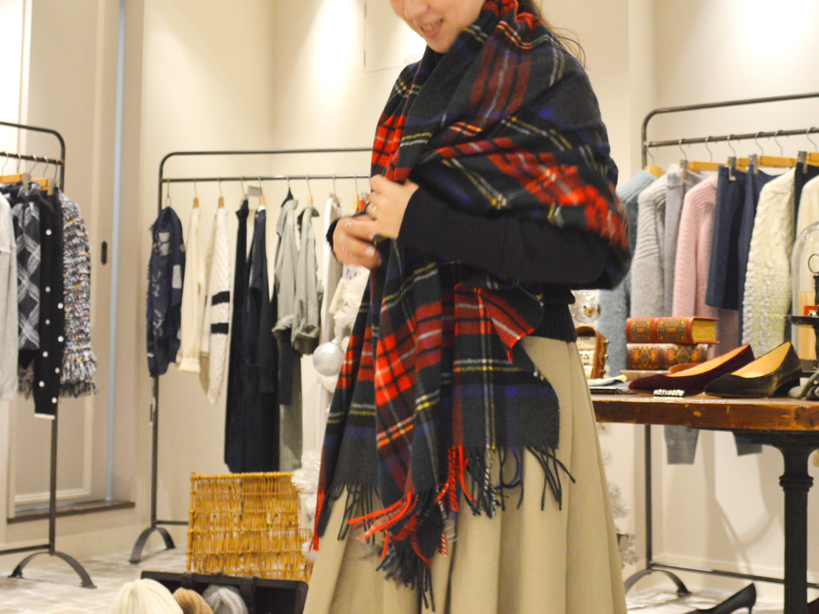 la jeune Boutique Blog: SALEアイテム紹介/Johnstons（ジョンストンズ）カシミア大判ストール