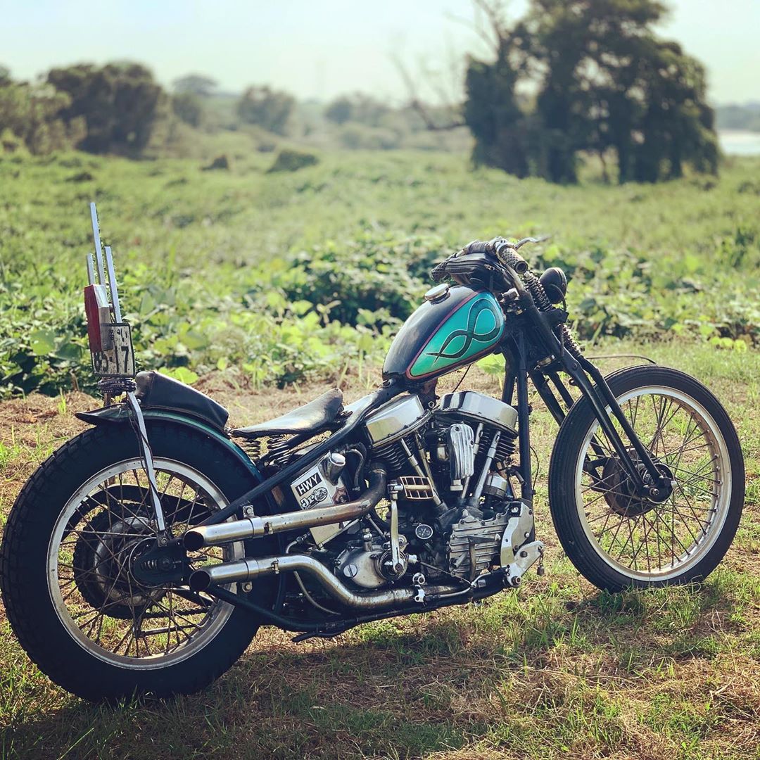 Hell Kustom : Harley Davidson Panhead By Skunk Choppers