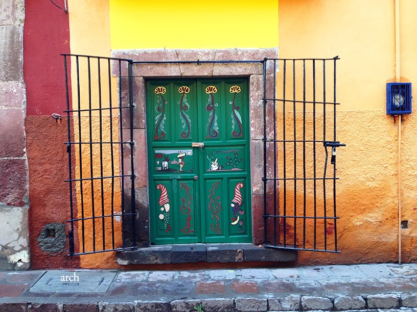 Rang-Decor Interior Ideas predominantly Indian: Colour canvases of