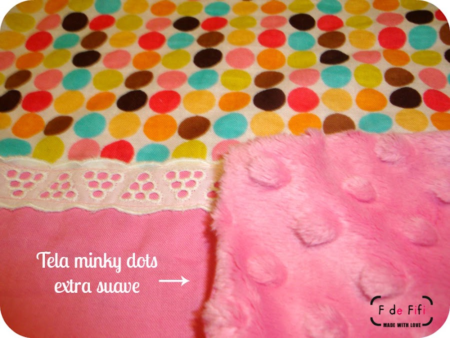 Doudou rosa y de lunares, tela minky dots, trapito de apego