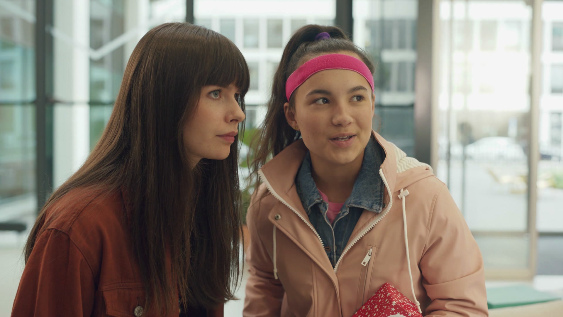 NickALive! Nickelodeon to Premiere 'Hunter Street' Season 4 in