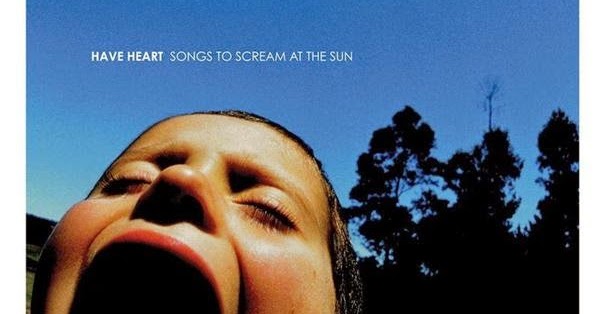 Нейлоновое сердце текст. Песня сердце головой. Наушники "сердечки". Песня сердце головой. Легко на сердце от песни веселой.