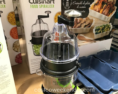 Easily cut long strands of food with the Cuisinart Food Spiralizer