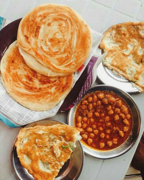 Pakistani famous breakfast Pakistani famous breakfast