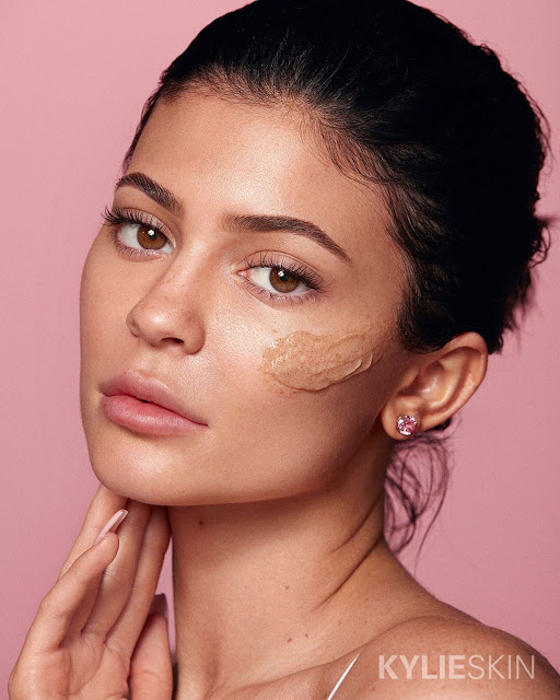 Kylie Skin entenda a polêmica envolvendo a nova linha de Kylie Jenner