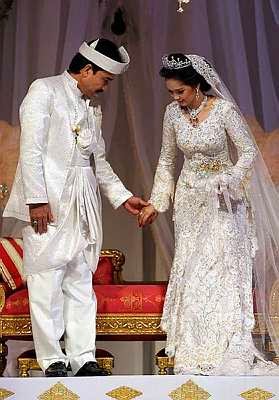 Wedding Dress Kebaya Modern - International Kebaya Batik 