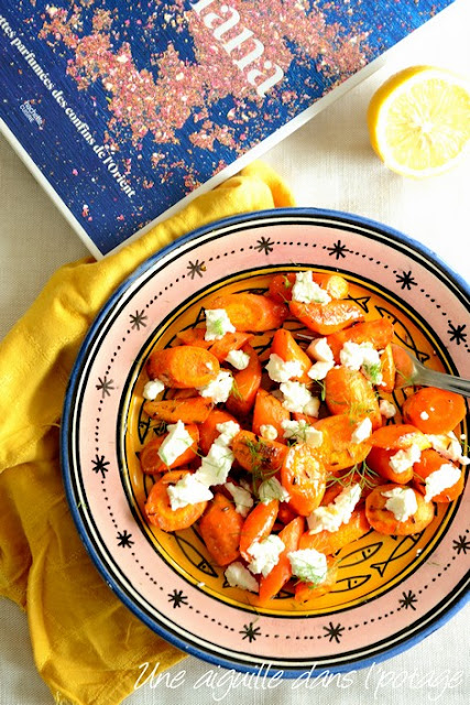 Carottes au cumin, fromage de chèvre, sauce au miel et citron, de Sabrina Ghayour