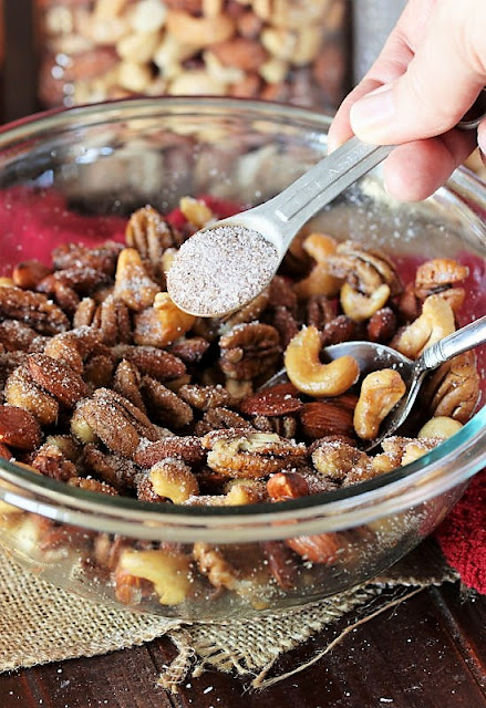 How to Make Chai-Spiced Mixed Nuts Image