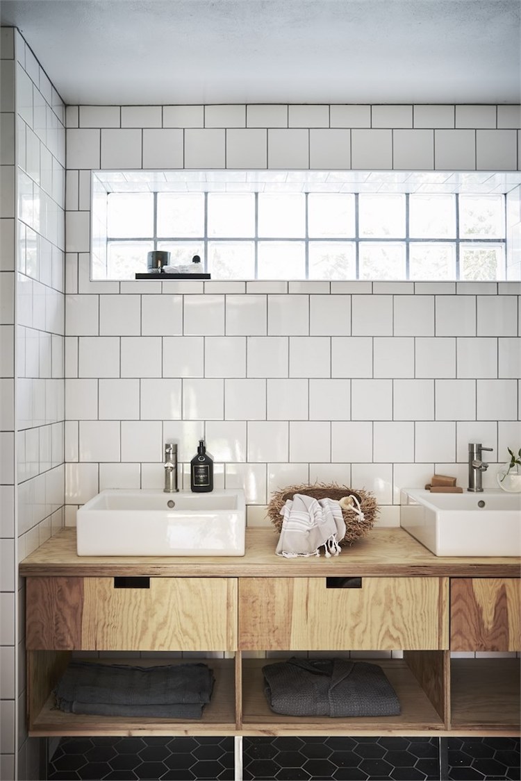 A Striking Holiday Home on The Swedish Island Of Gotland (AND it's for