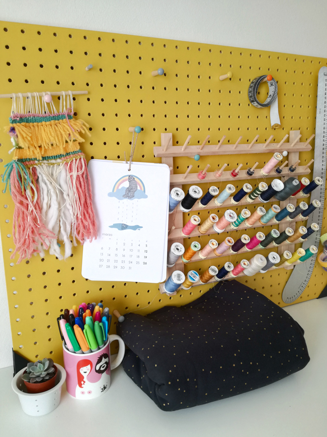 Sewing Space Tours... Ana's Sweet Sewing Space!