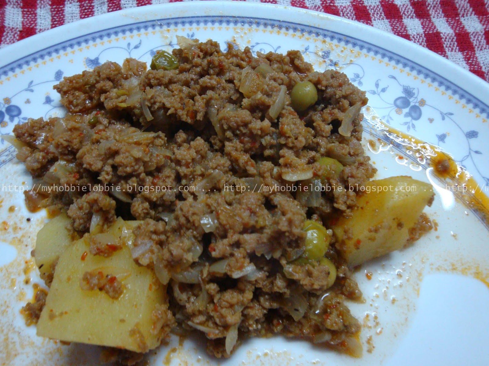 The Aspiring Home Cook Beef Mince with Potatoes and Peas a.k.a Beef